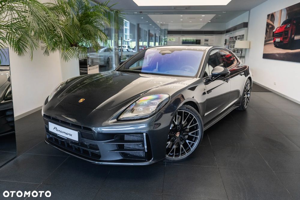 Porsche Panamera 4 E-Hybrid PHEV - 2