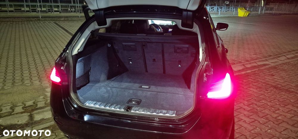 BMW Seria 3 320d Sport Line Shadow - 18