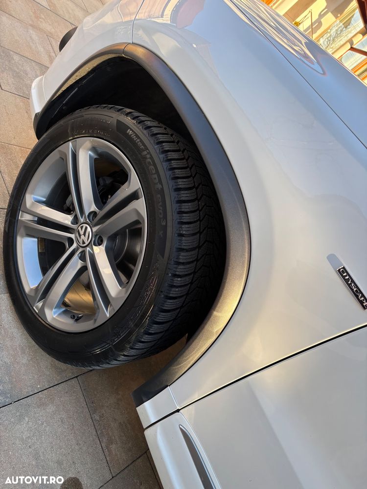 Volkswagen Tiguan - 5