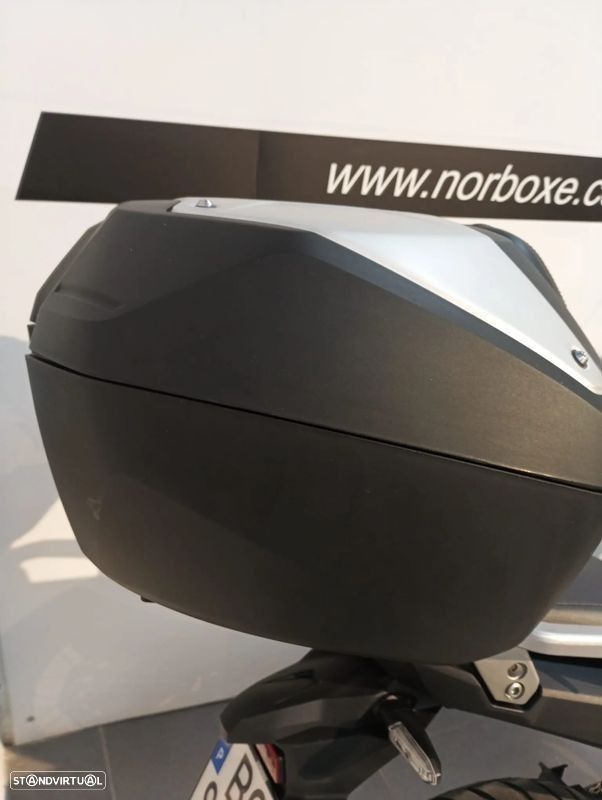 Honda Transalp 750 - 4