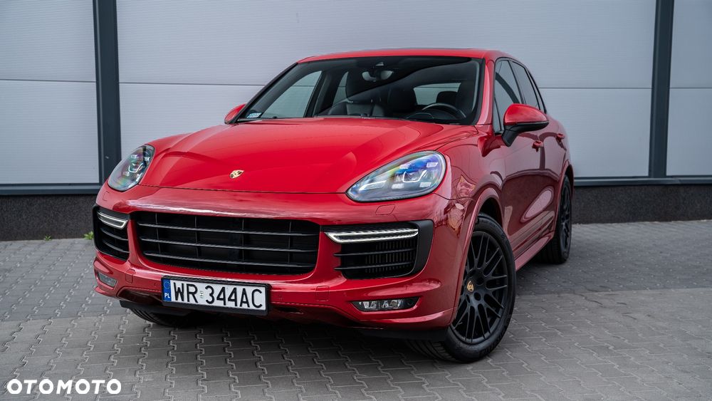 Porsche Cayenne GTS - 32