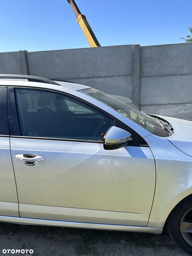 SKODA OCTAVIA III LA7W DRZWI przednie/tylne L/P - 1