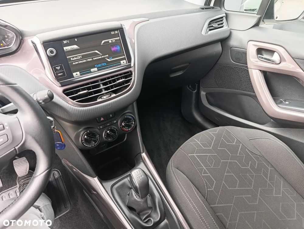 Peugeot 2008 - 14