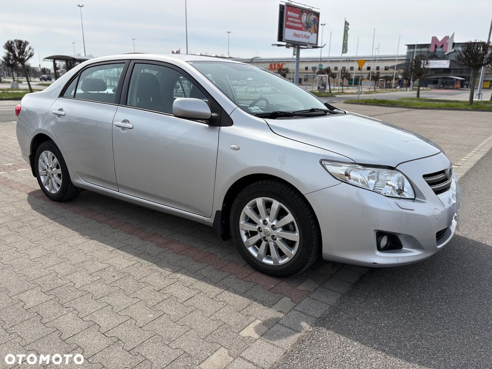 Toyota Corolla 1.6 2010 - 9
