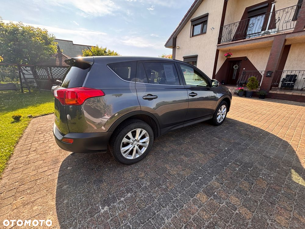 Toyota RAV4 - 5