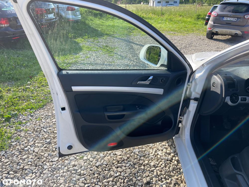 Skoda Octavia 1.6 Combi Style - 8