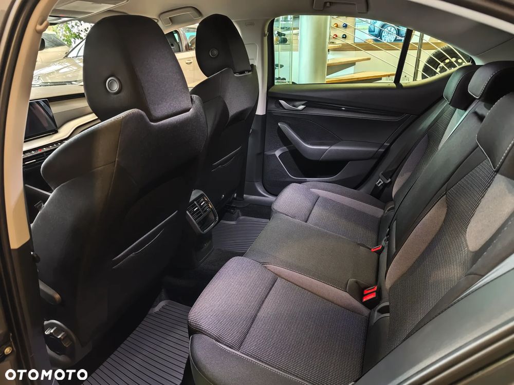 Skoda Octavia 1.5 TSI mHEV Edition 130 Essence DSG - 7