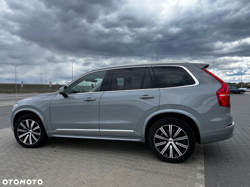 Volvo XC 90 - 9