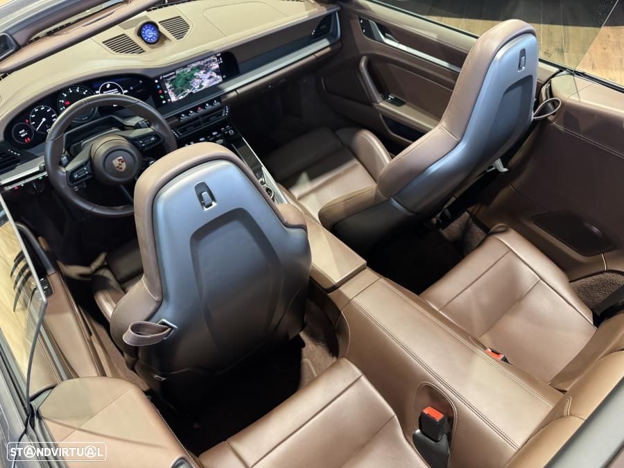 Porsche 911 (992) Carrera PDK - 14