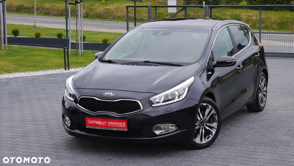 Kia Ceed 1.6 GDI ISG Platinum Edition - 1