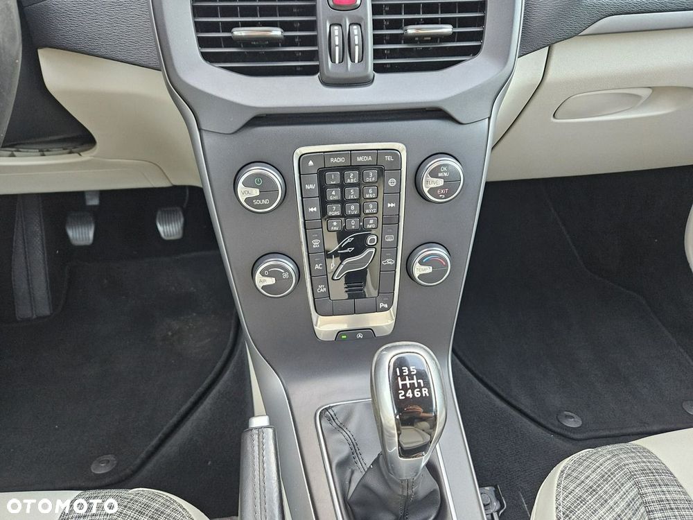 Volvo V40 D2 Drive-E SCR Dynamic Edition - 30