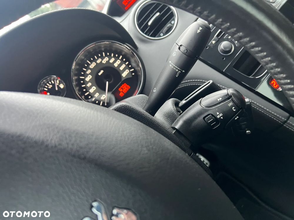 Peugeot RCZ 2.0 HDi - 31