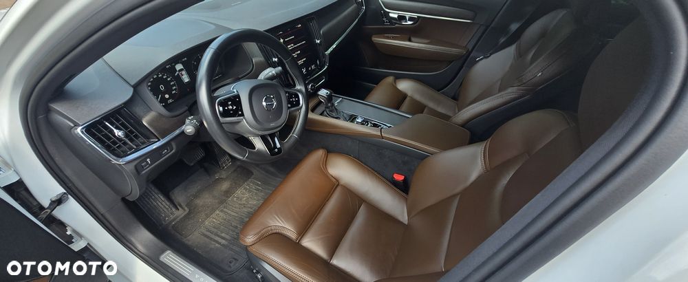 Volvo V90 Cross Country - 5
