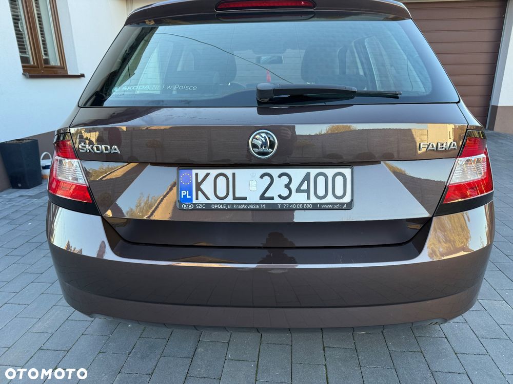 Skoda Fabia 2015 photo 4