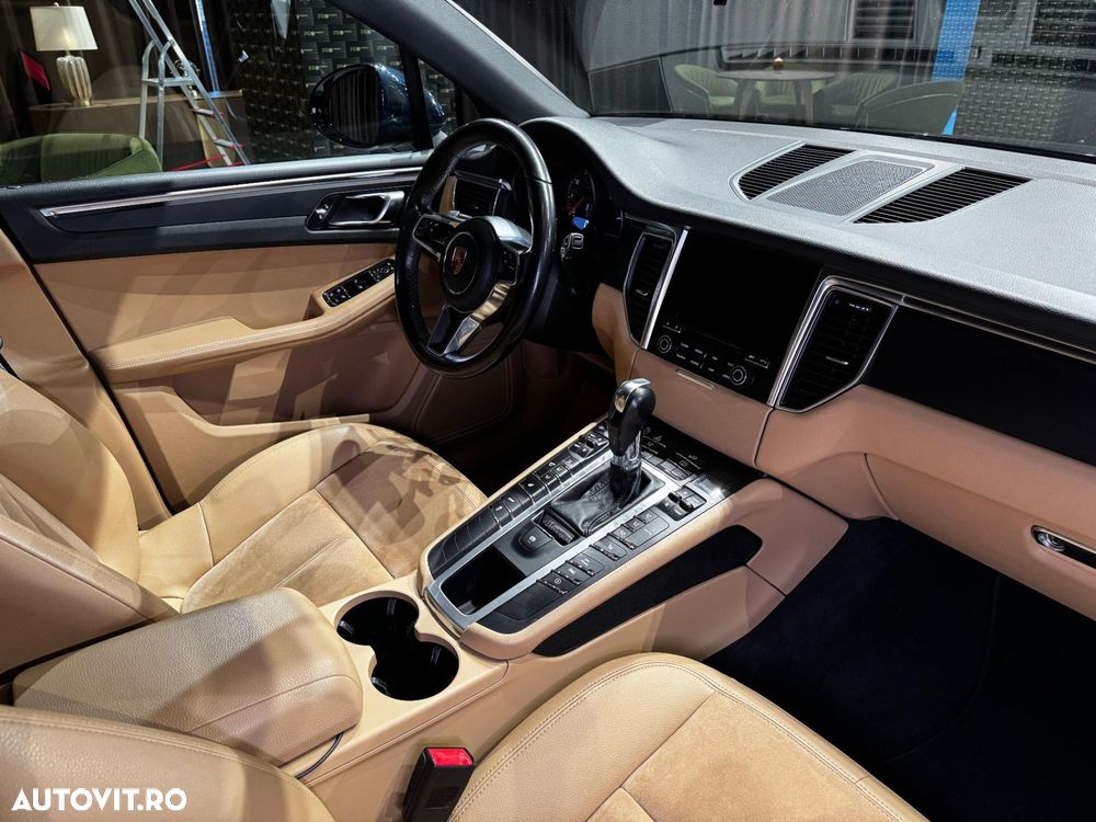 Porsche Macan - 21