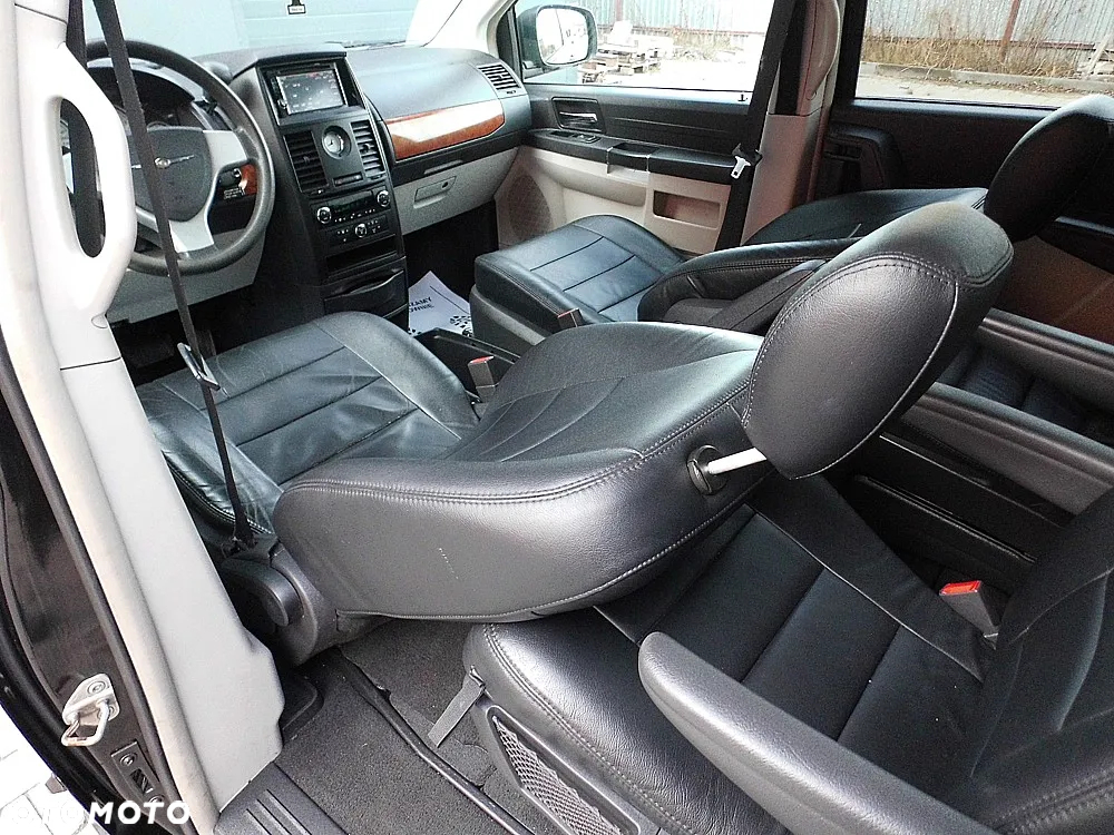 Chrysler Grand Voyager 2.8 CRD Limited - 14