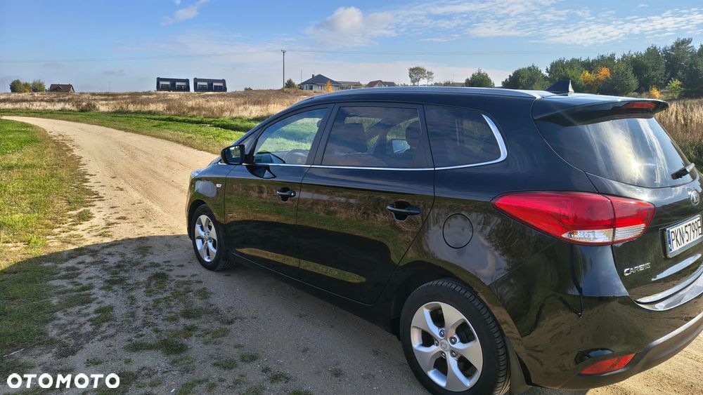 Kia Carens - 30