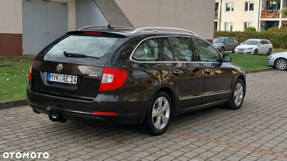 Skoda Superb 1.6 TDI Exclusive - 3