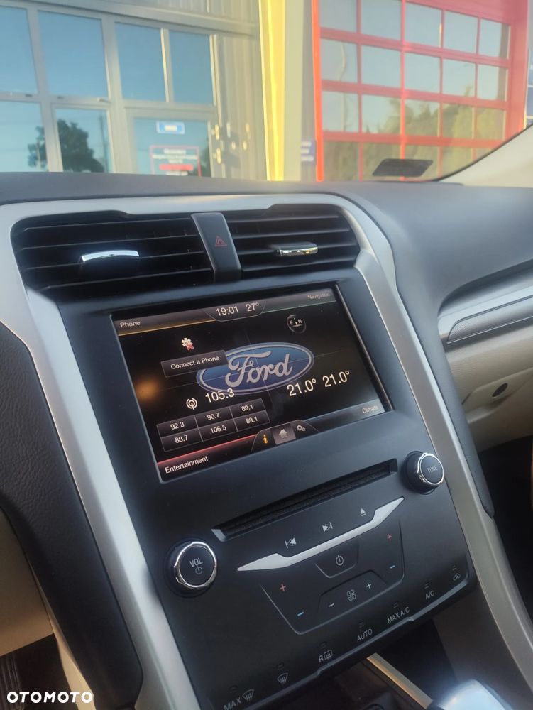 Ford Fusion - 9