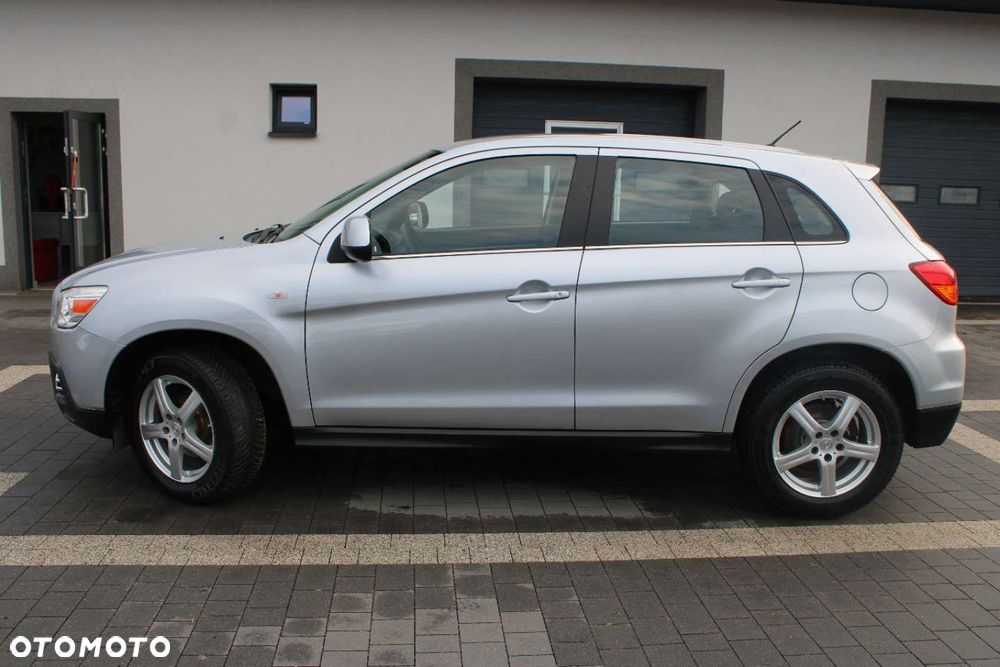 Mitsubishi ASX - 4