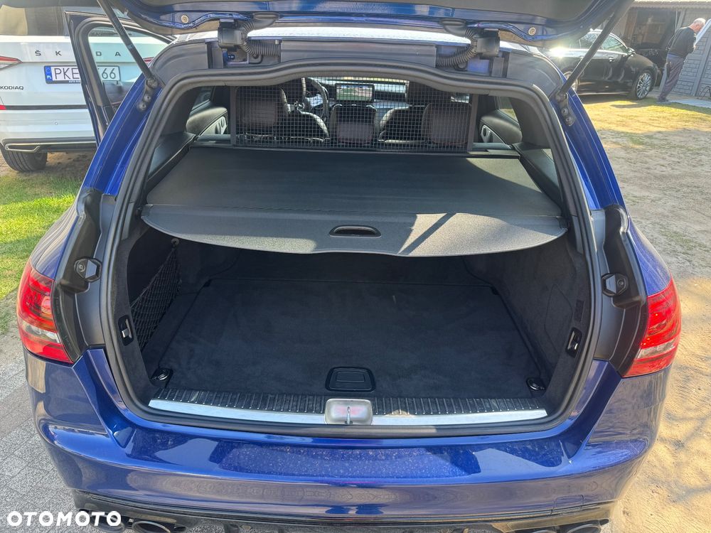 Mercedes-Benz Klasa C AMG 43 4Matic AMG TCT 9G - 32