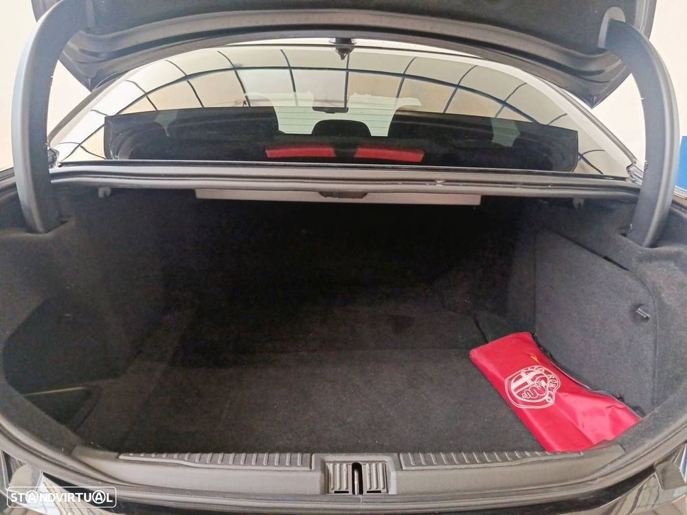 Alfa Romeo Giulia 2.2 D Super AT8 - 6