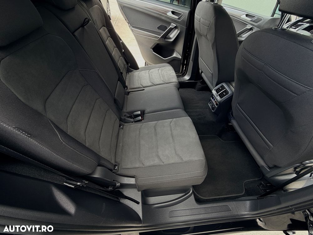 Volkswagen Tiguan 2.0 TDI SCR 4MOTION DSG Elegance - 17