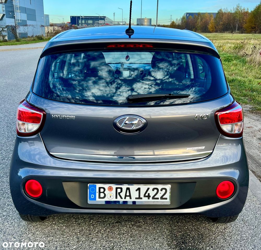Hyundai i10 1.0 YES Silver - 3