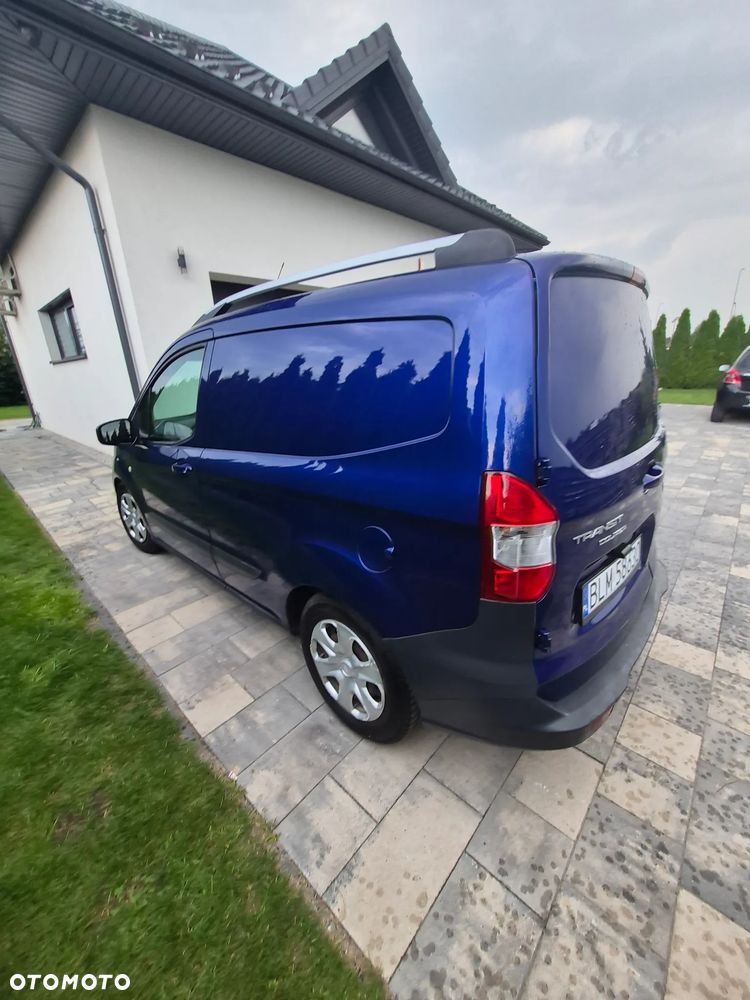 Ford Transit Courier - 6