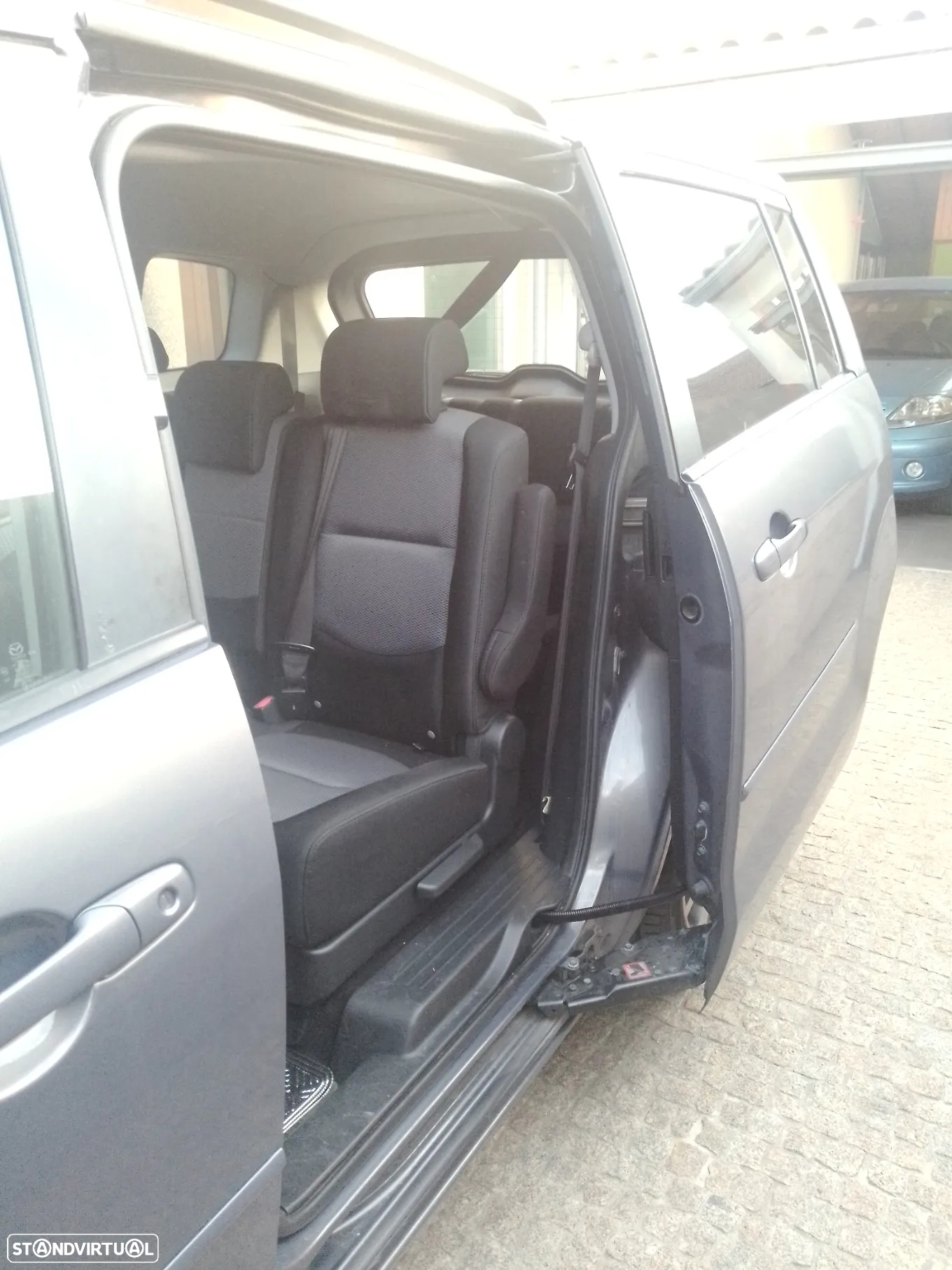 Mazda 5 MZR-CD 2.0 Comfort - 4