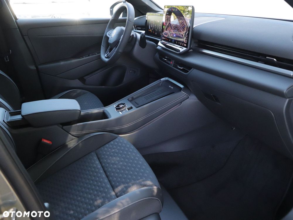 Volkswagen T-Roc - 18