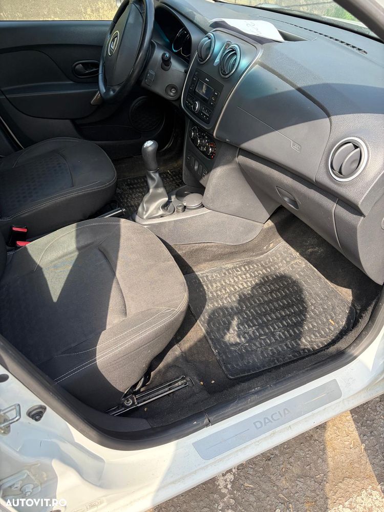 Dacia Logan 1.5 75CP Laureate - 4