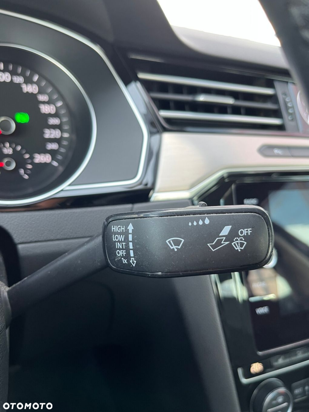 Volkswagen Passat 1.8 TSI BMT Highline DSG - 23