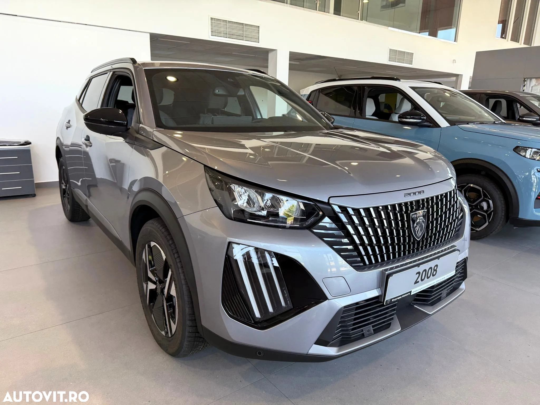 Peugeot 2008 1.2 L PureTech STT Allure - 3