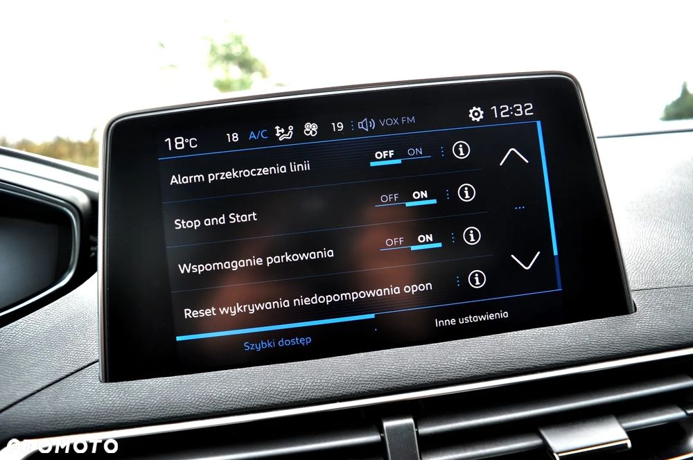 Peugeot 3008 1.2 PureTech Allure S&S - 24