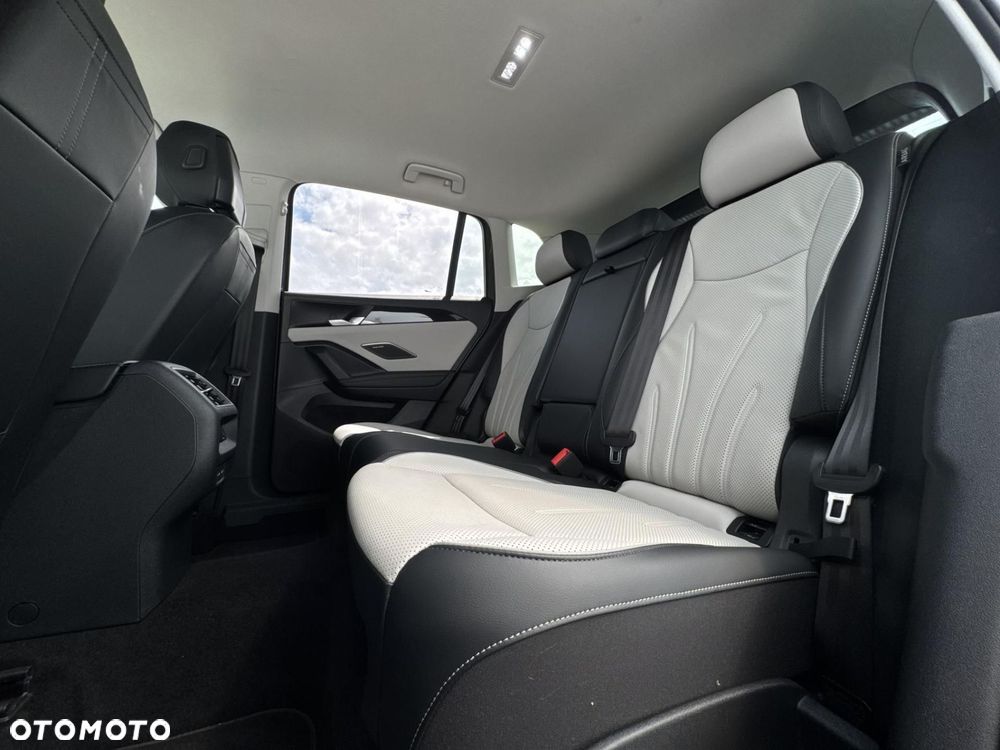 Volkswagen Tiguan - 23