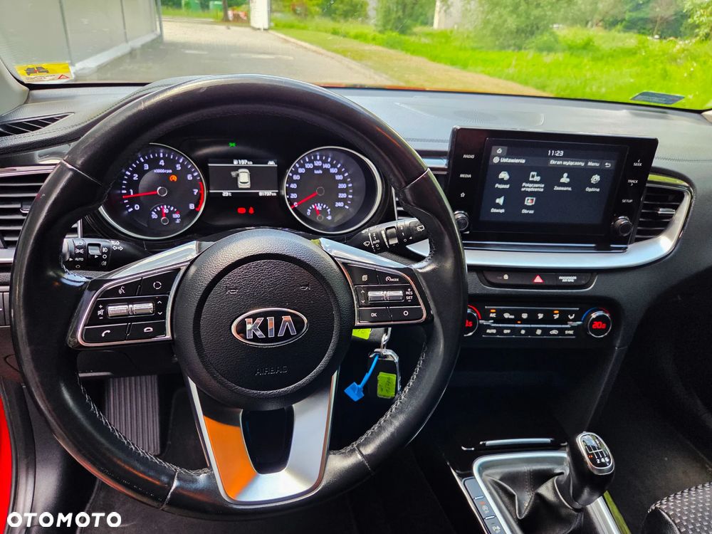 Kia XCeed 1.4 T-GDI L - 11