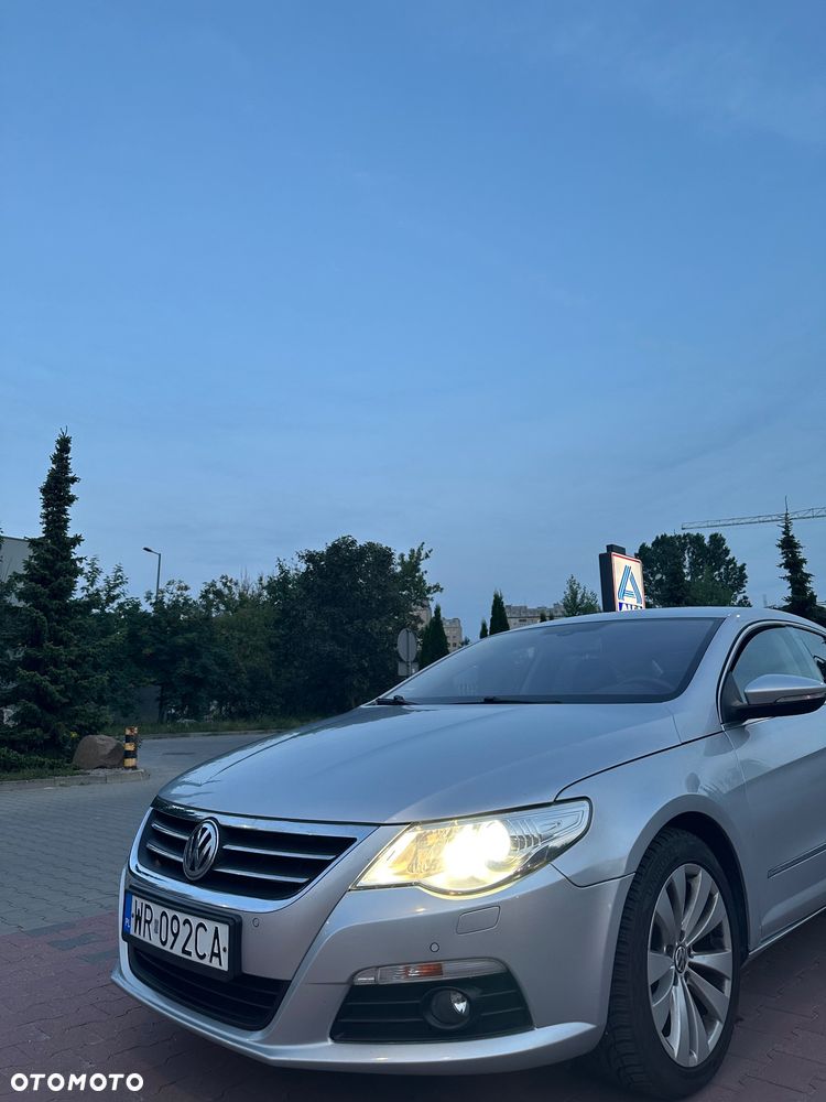 Volkswagen Passat CC - 20