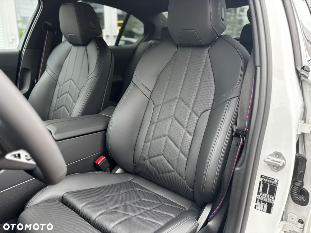 BMW Seria 5 520i mHEV sport - 10