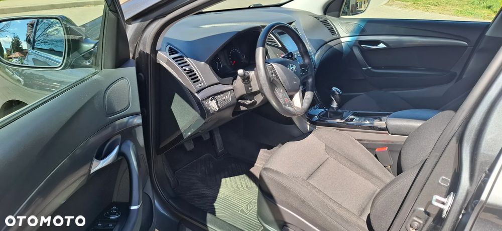 Hyundai i40 Kombi blue 1.6 CRDi Space Plus - 10