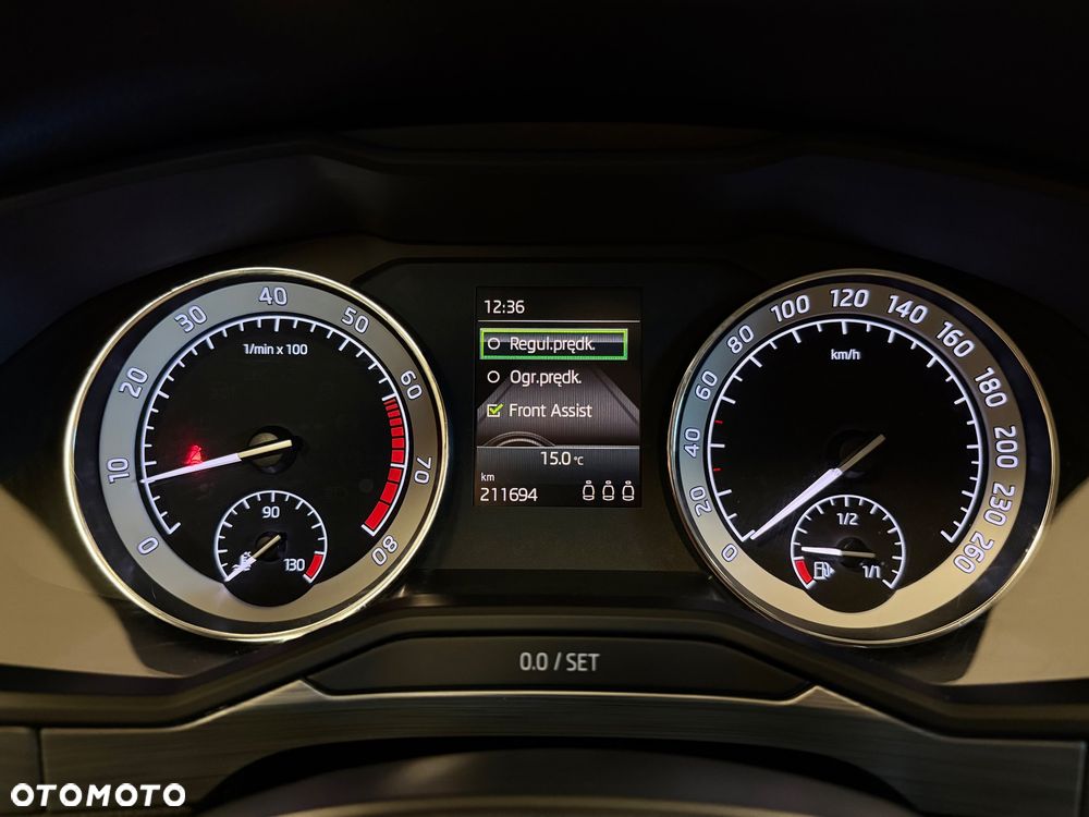 Skoda Superb 1.5 TSI Ambition - 12