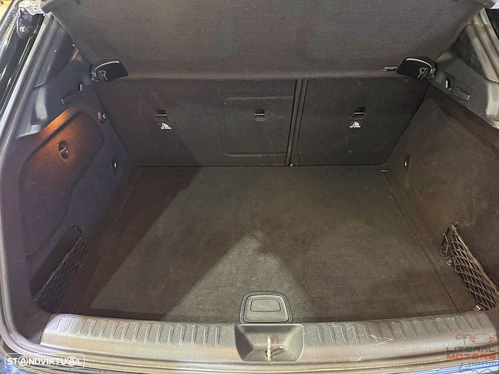 Mercedes-Benz GLA 200 d 7G-DCT Style - 11