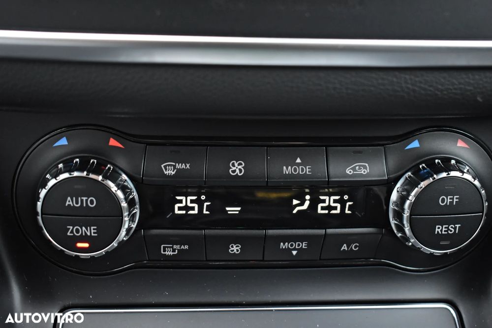 Mercedes-Benz A 220 4Matic 7G-DCT AMG Line - 15