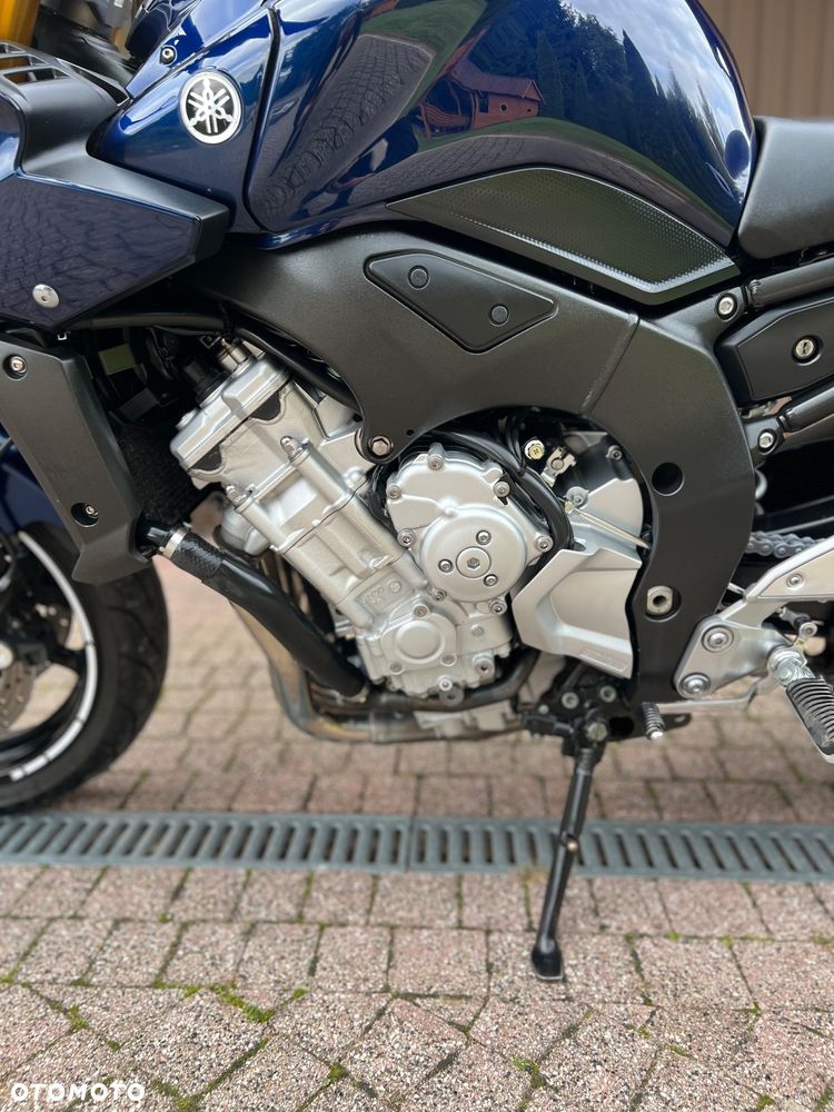 Yamaha FZ - 15