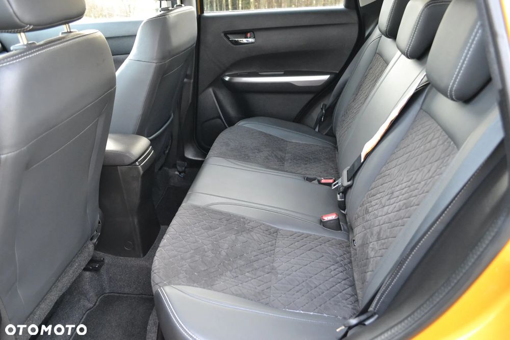 Suzuki Vitara 1.4 Boosterjet SHVS Premium 4WD - 34