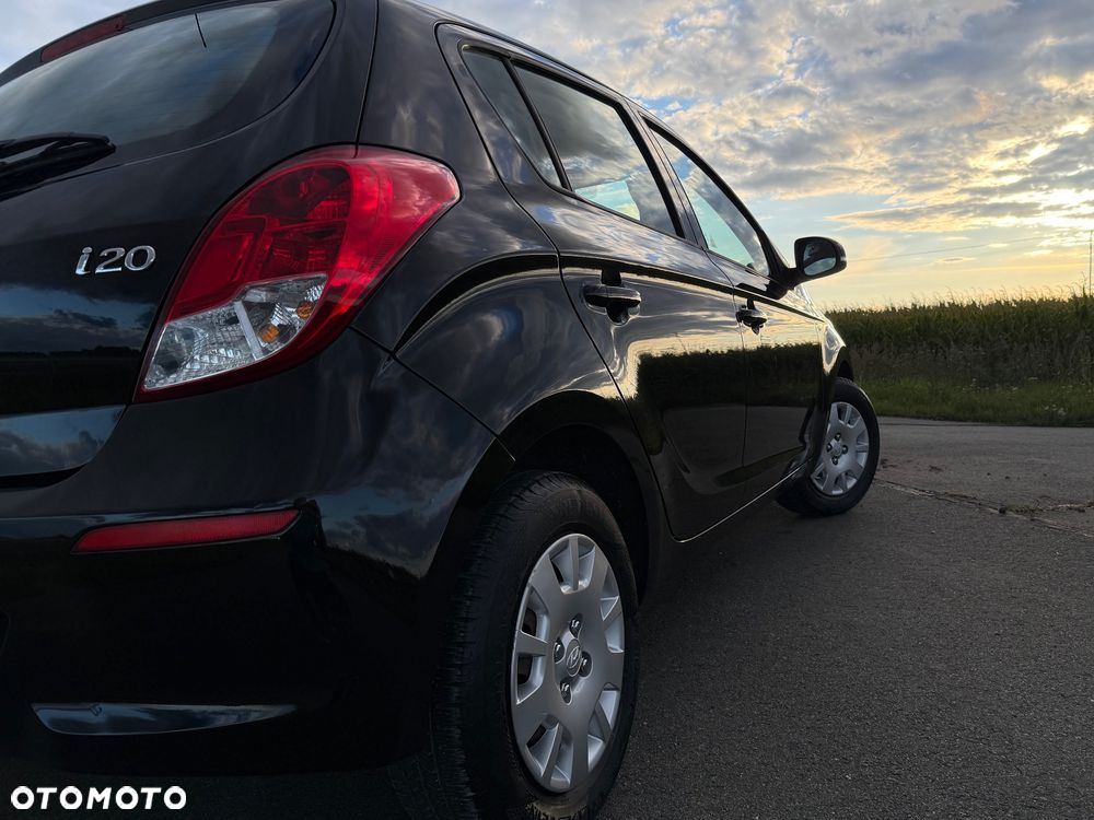 Hyundai i20 1.25 Wersja Jubileuszowa - 14