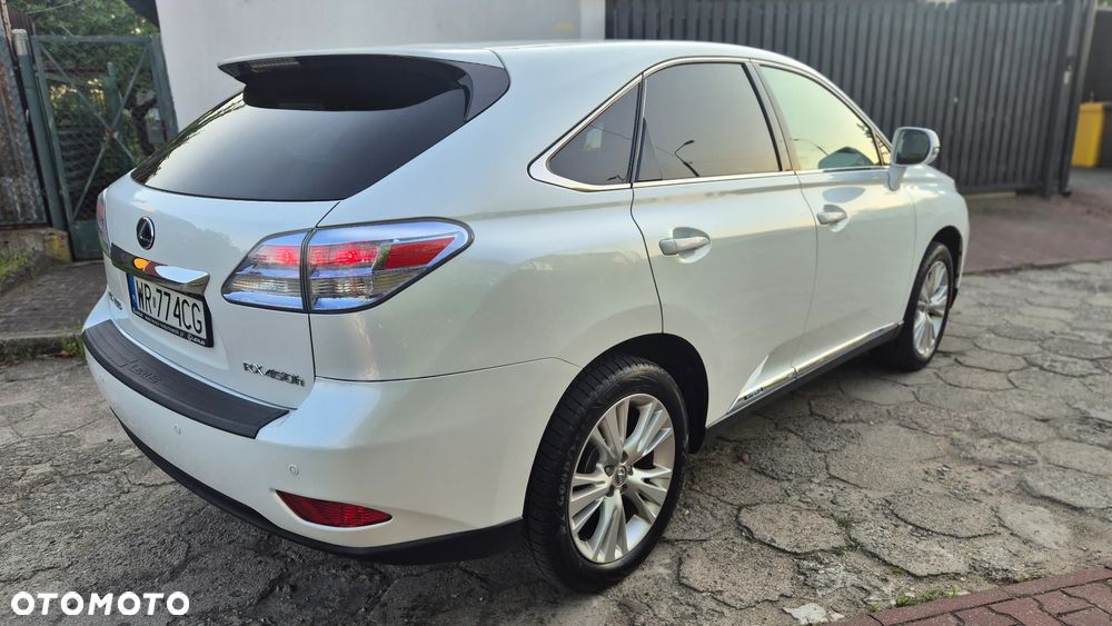 Lexus RX - 9