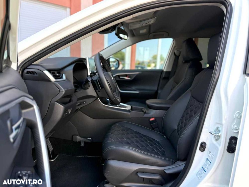 Toyota RAV4 - 16