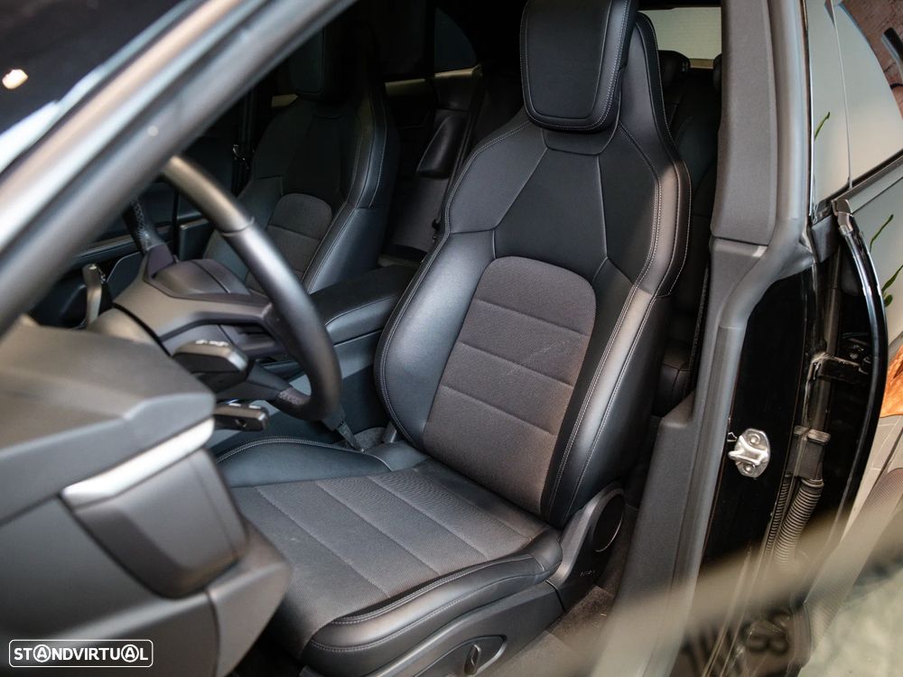 Porsche Macan Electric 4 - 19
