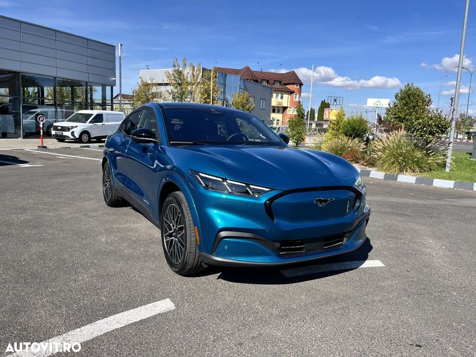 FORD Mustang Mach-E 2026 — imagine 7